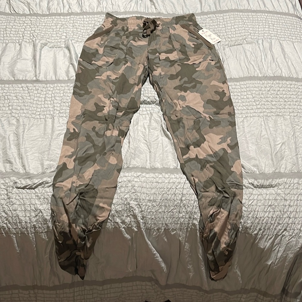 Soft Olive Camp pants